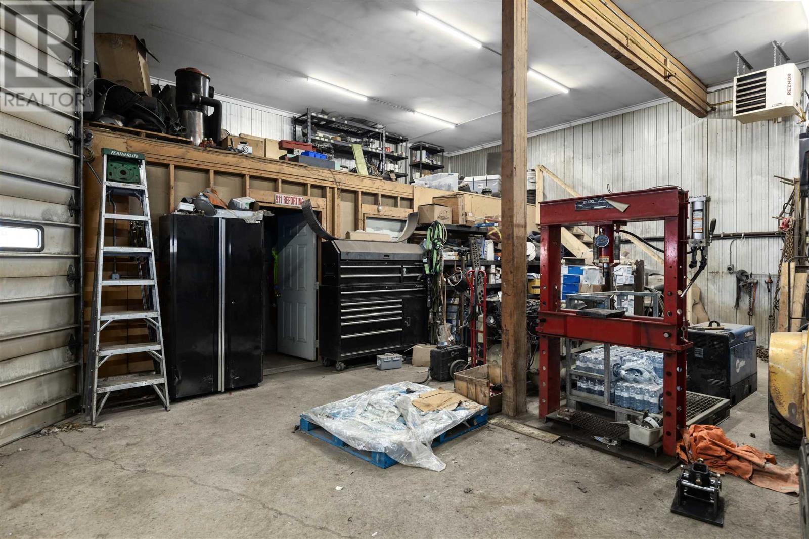 5 Industrial Court B Bay 5, Sault Ste. Marie, Ontario  P6B 0A1 - Photo 9 - SM260032