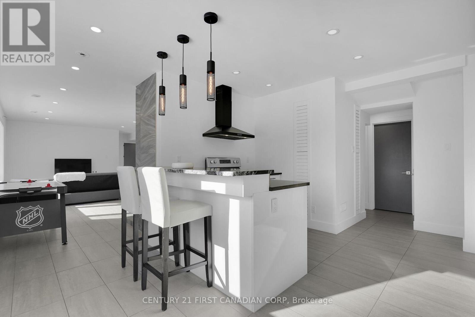 878 Riverside Drive, London North, Ontario  N6H 2T3 - Photo 35 - X12666664