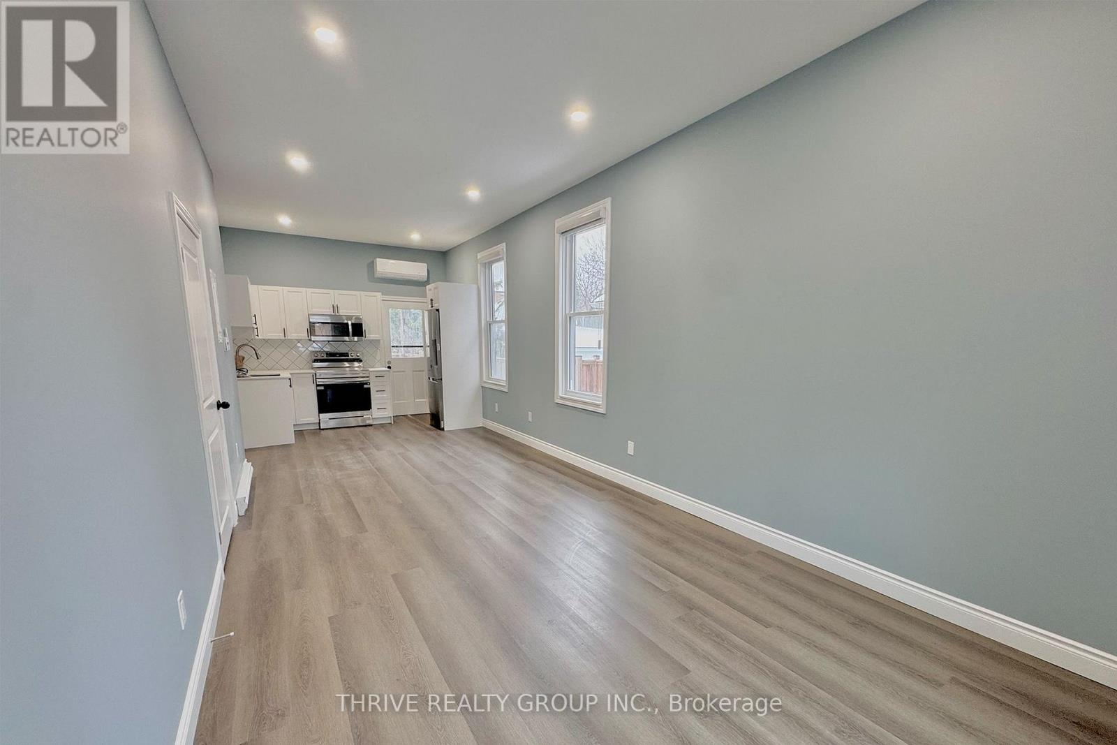 3 - 140 Ridout Street S, London South, Ontario  N6C 3X6 - Photo 8 - X12668316