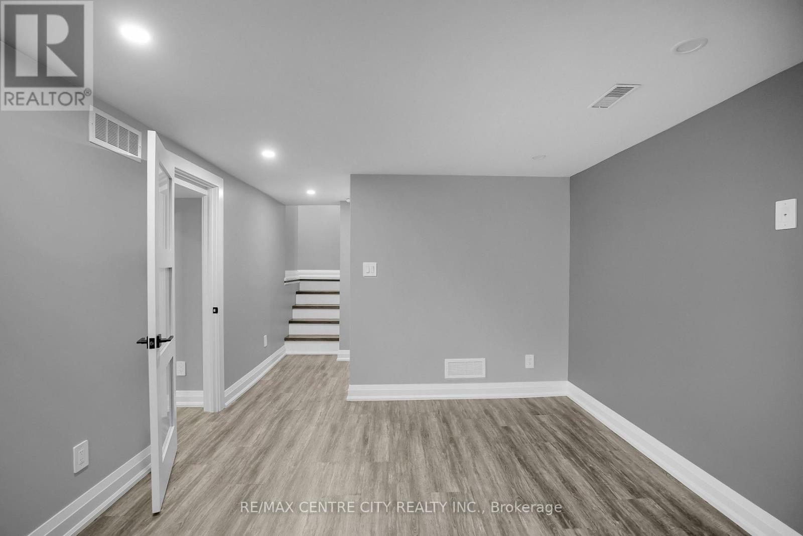 700 Glengyle Crescent, London North, Ontario  N5X 1X7 - Photo 27 - X12668322