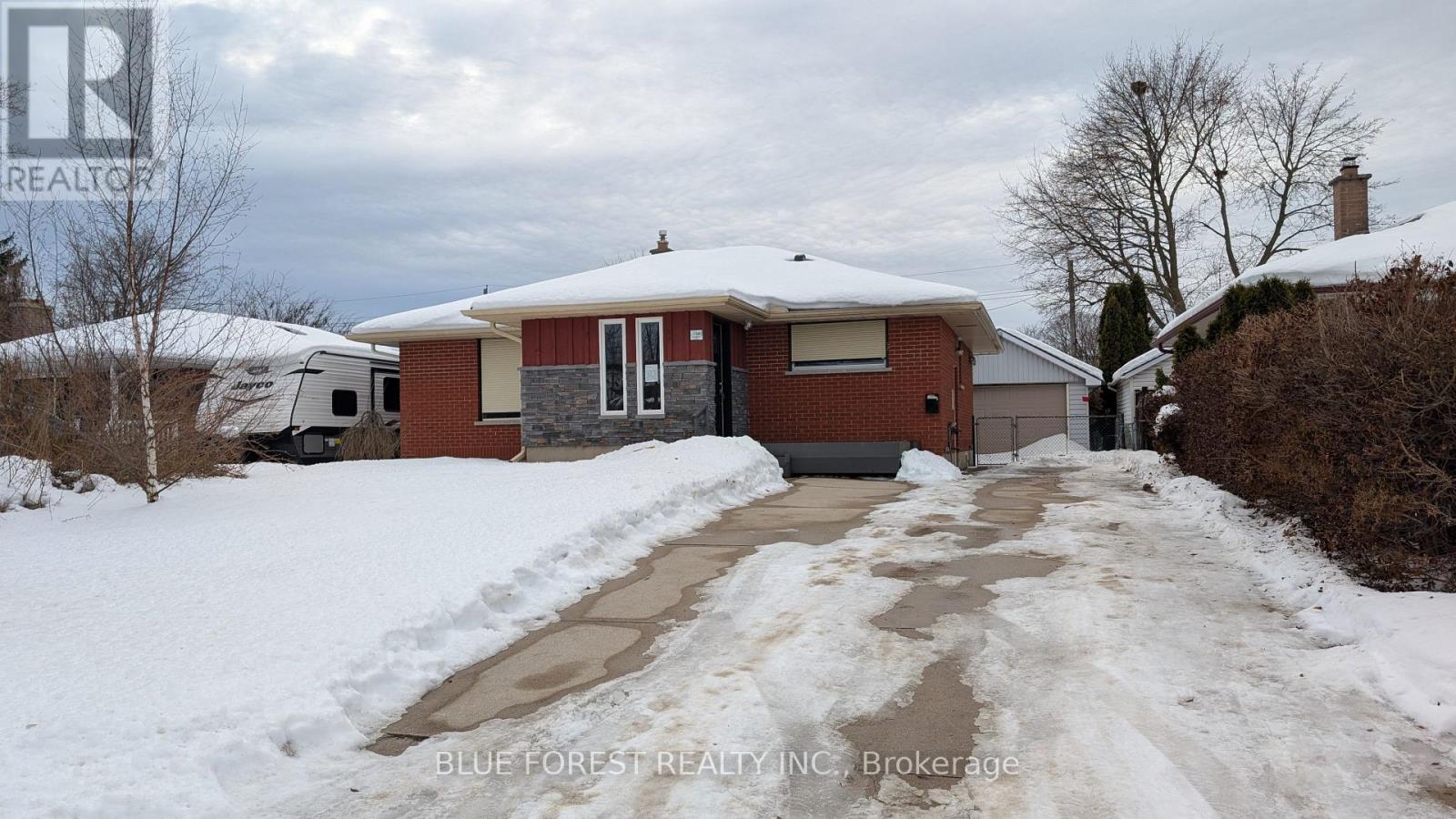 149 Mark Street, London East, Ontario  N5V 2G8 - Photo 1 - X12668342