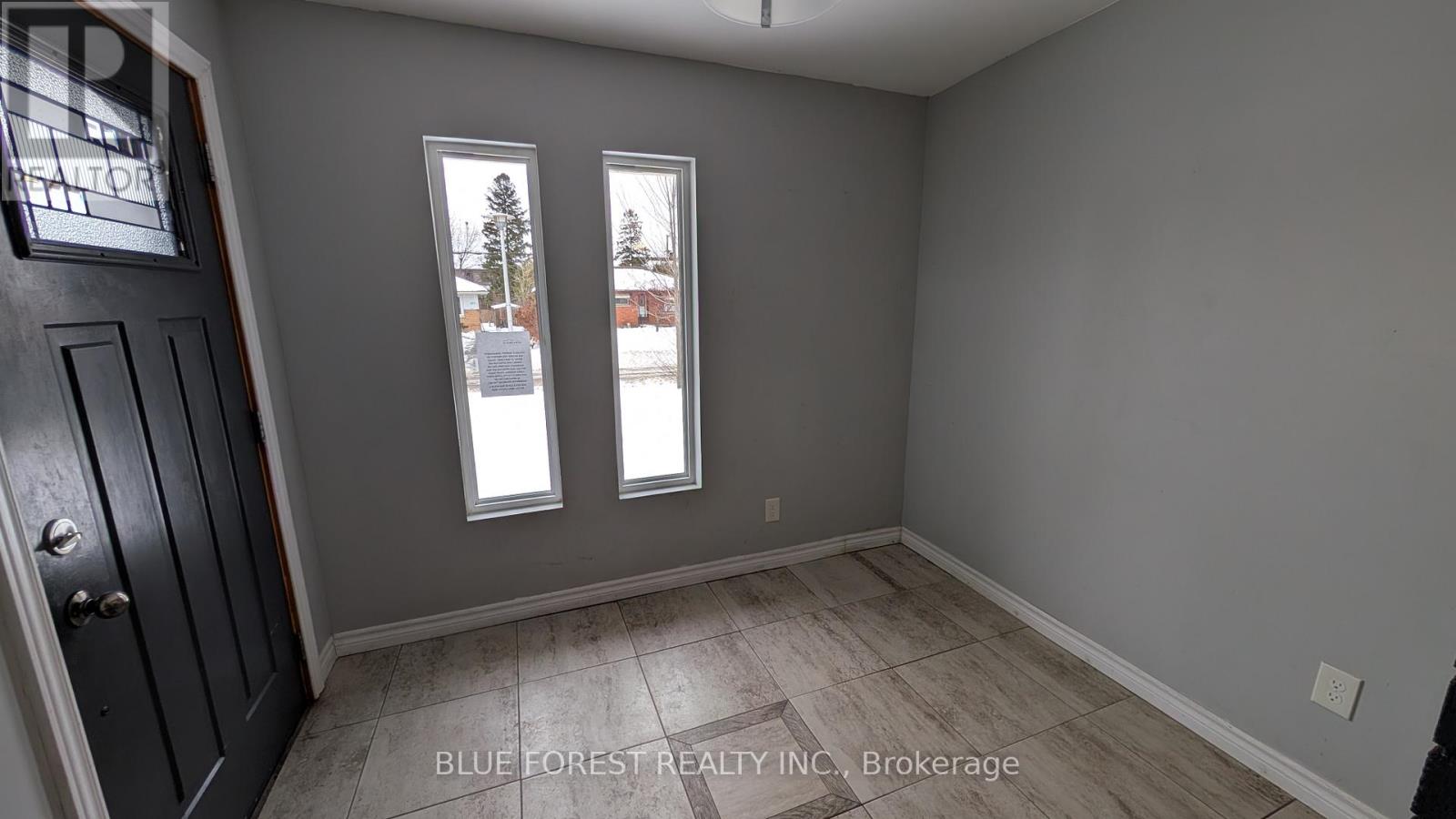 149 Mark Street, London East, Ontario  N5V 2G8 - Photo 5 - X12668342