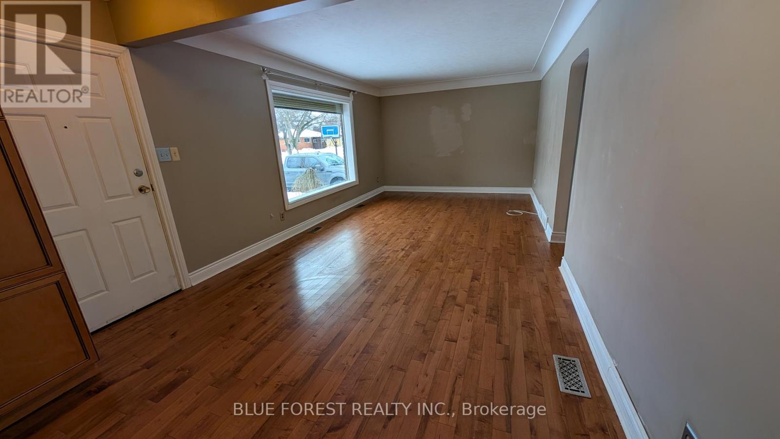 149 Mark Street, London East, Ontario  N5V 2G8 - Photo 7 - X12668342