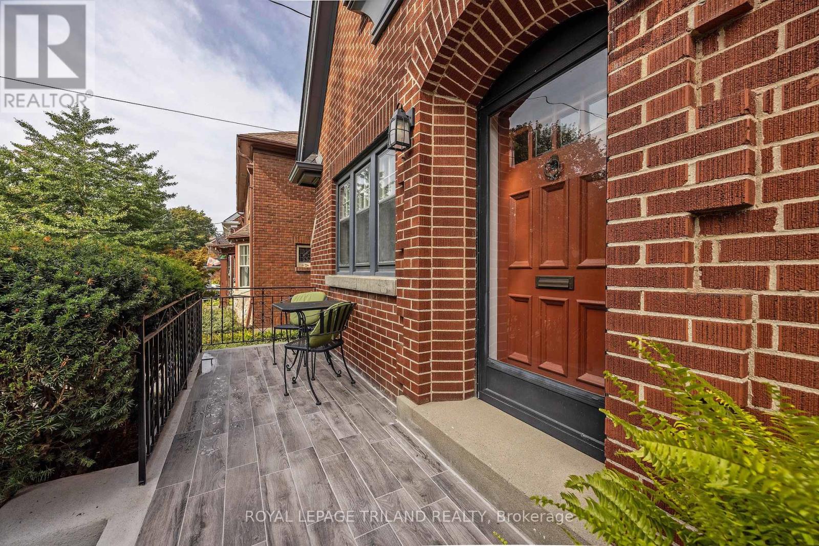 176 Devonshire Avenue, London South, Ontario  N6C 2J1 - Photo 2 - X12668352