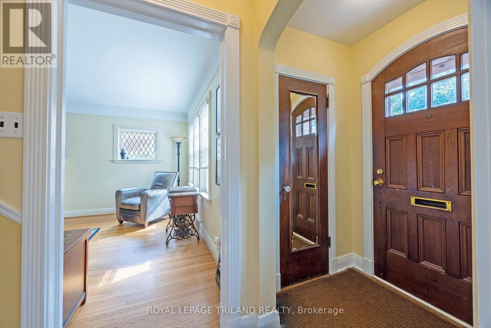 176 Devonshire Avenue, London South, Ontario  N6C 2J1 - Photo 3 - X12668352