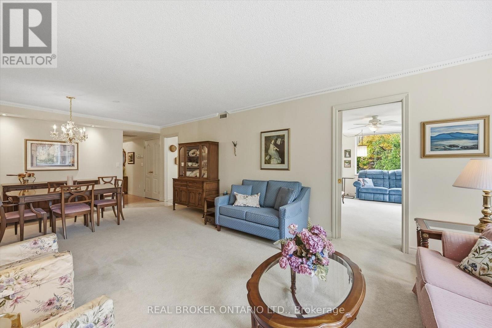 207 - 77 Governors Road, Hamilton, Ontario  L9H 7N8 - Photo 13 - X12494192