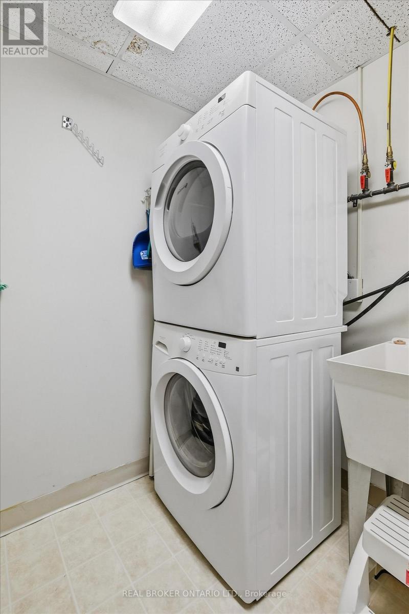 207 - 77 Governors Road, Hamilton, Ontario  L9H 7N8 - Photo 34 - X12494192