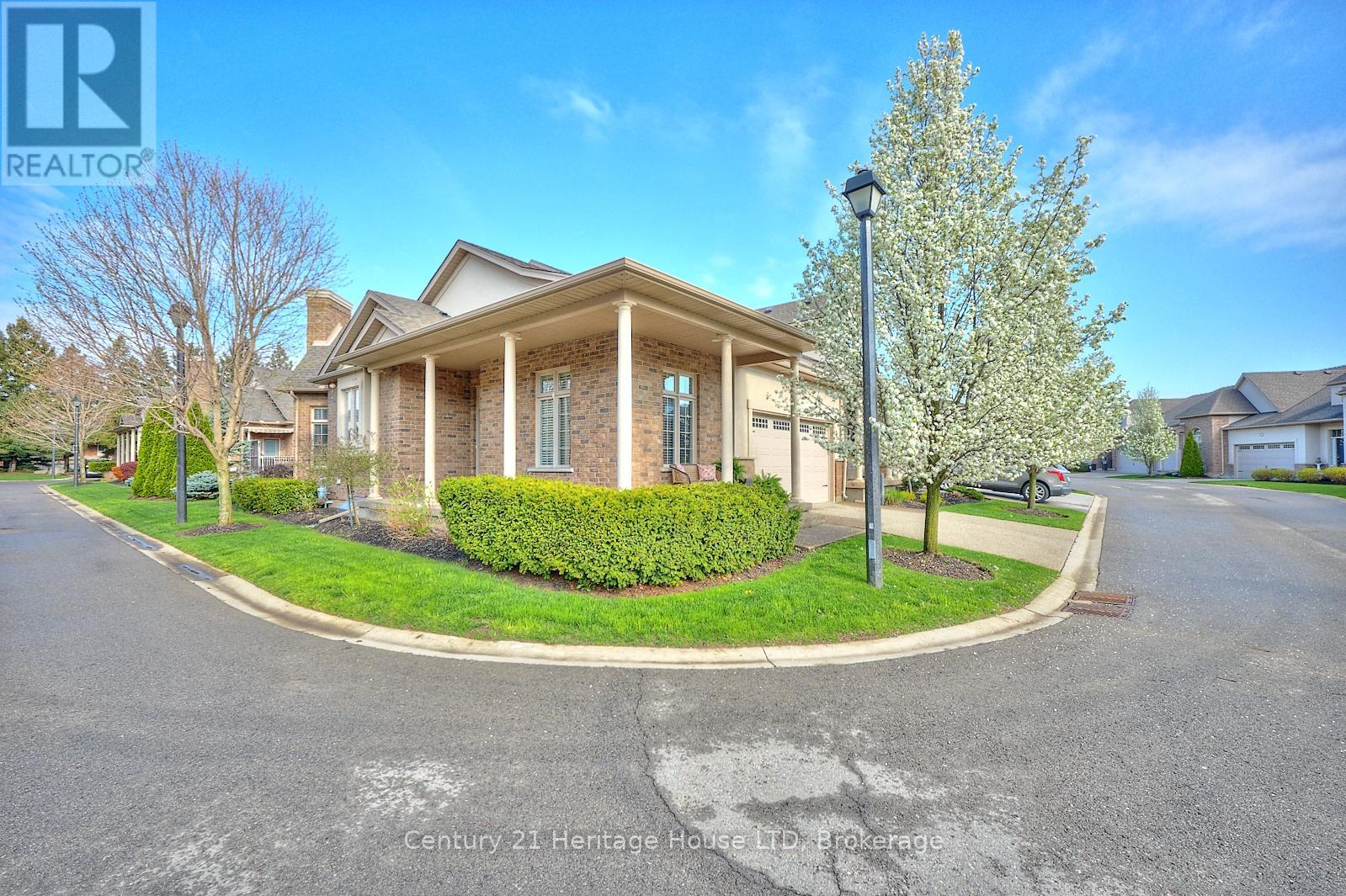 42 - 3232 Montrose Road, Niagara Falls, Ontario  L2H 0E8 - Photo 2 - X12668392