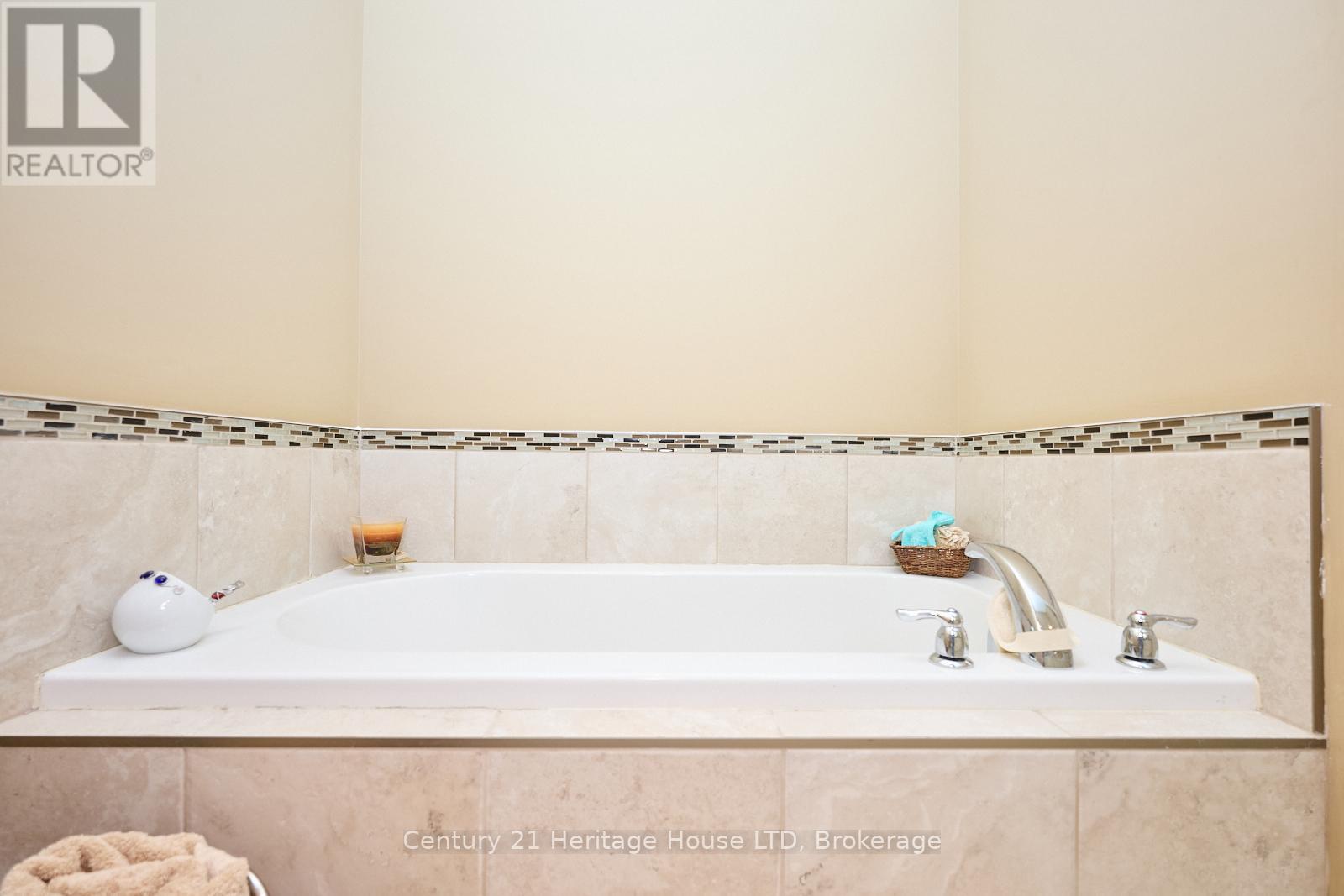 42 - 3232 Montrose Road, Niagara Falls, Ontario  L2H 0E8 - Photo 20 - X12668392