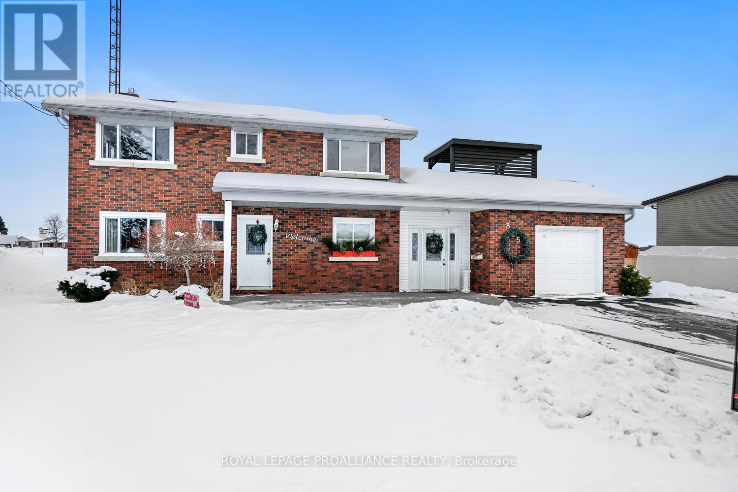 825 Joseph Street, Edwardsburgh/cardinal, Ontario  K0E 1E0 - Photo 2 - X12459152