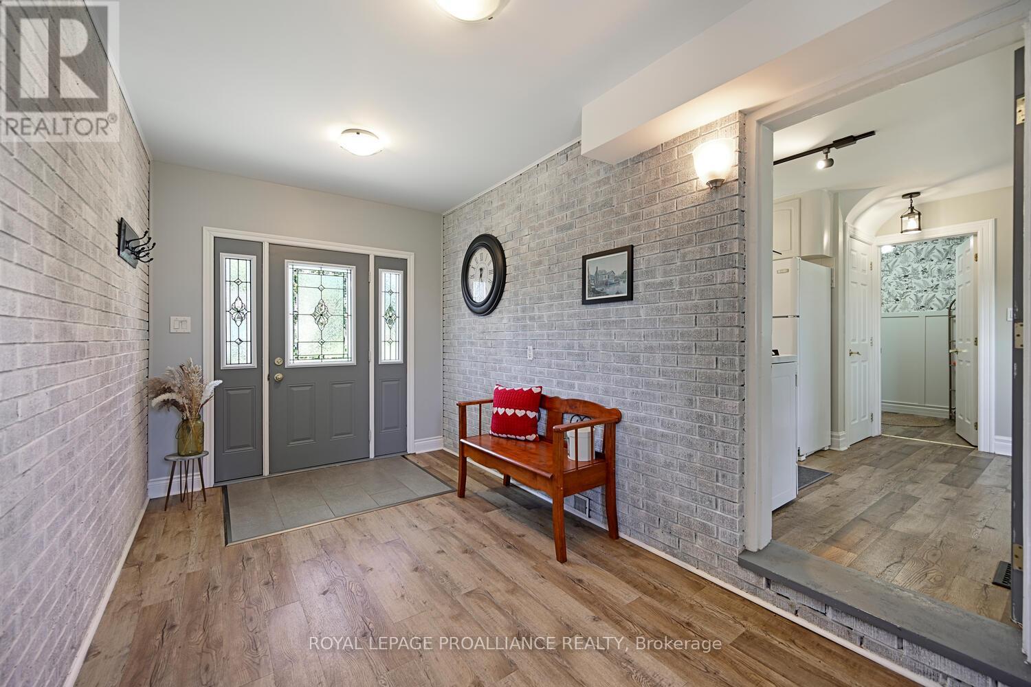 825 Joseph Street, Edwardsburgh/cardinal, Ontario  K0E 1E0 - Photo 8 - X12459152