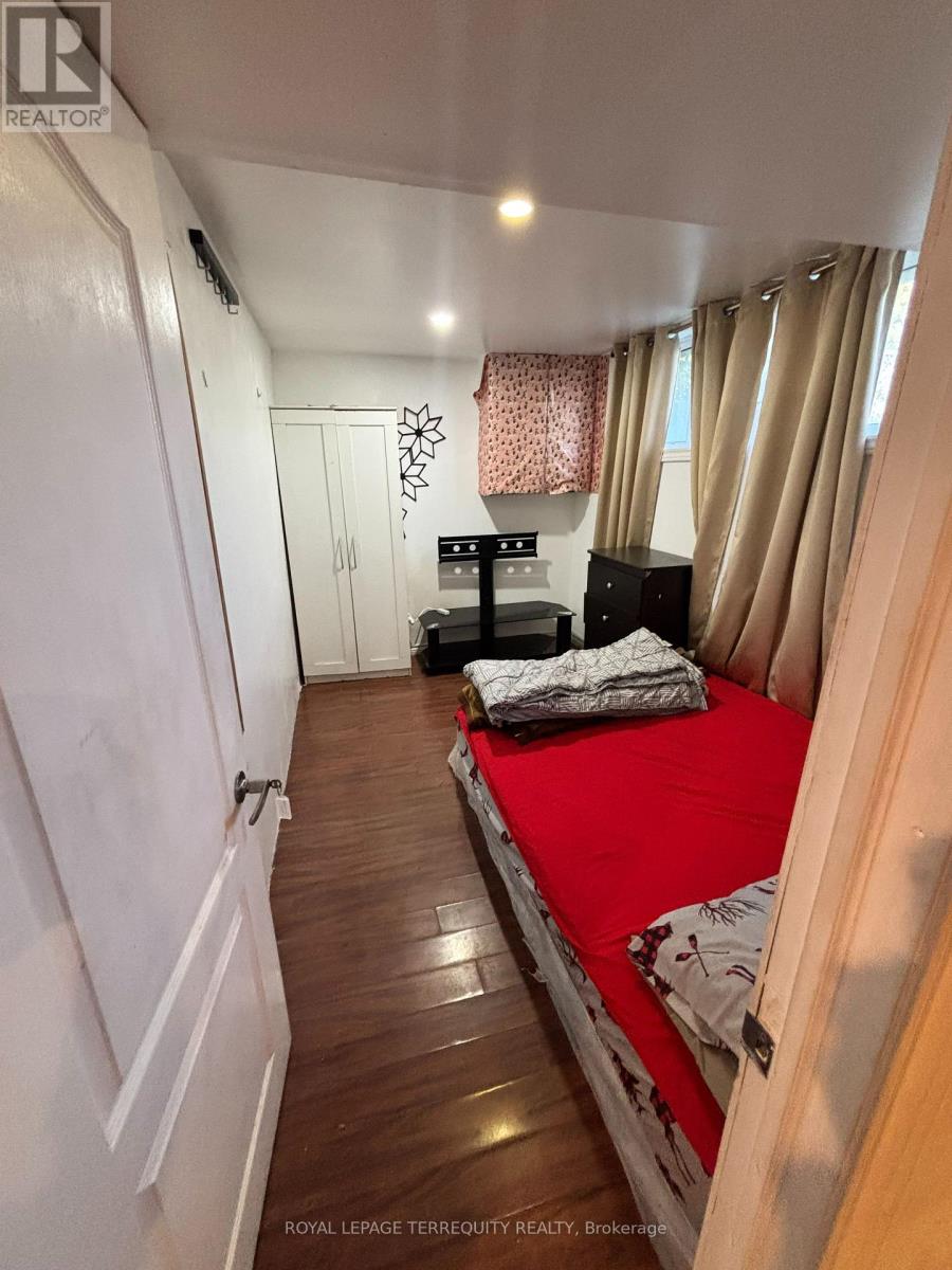 A - 74 Ellesmere Road, Toronto, Ontario  M1R 4C2 - Photo 3 - E12479444