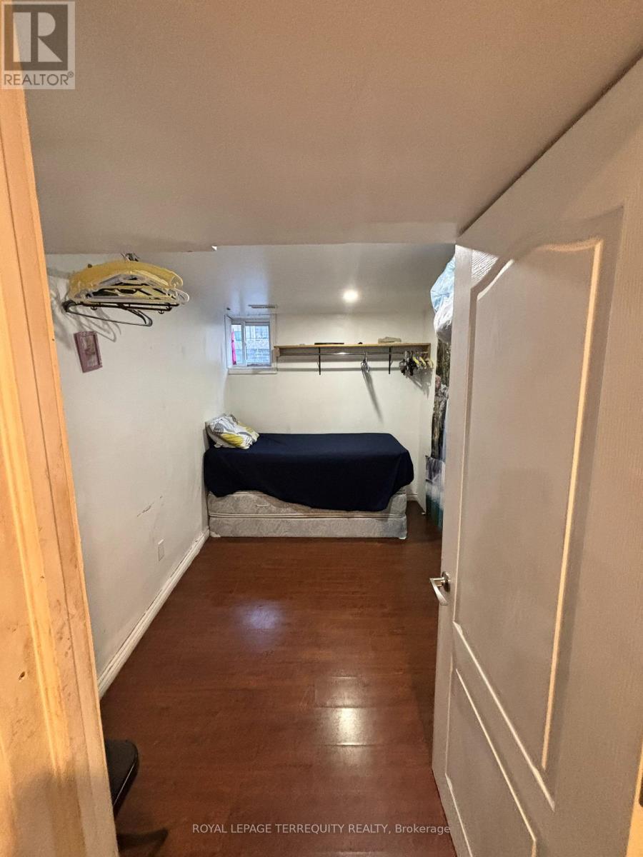 A - 74 Ellesmere Road, Toronto, Ontario  M1R 4C2 - Photo 4 - E12479444