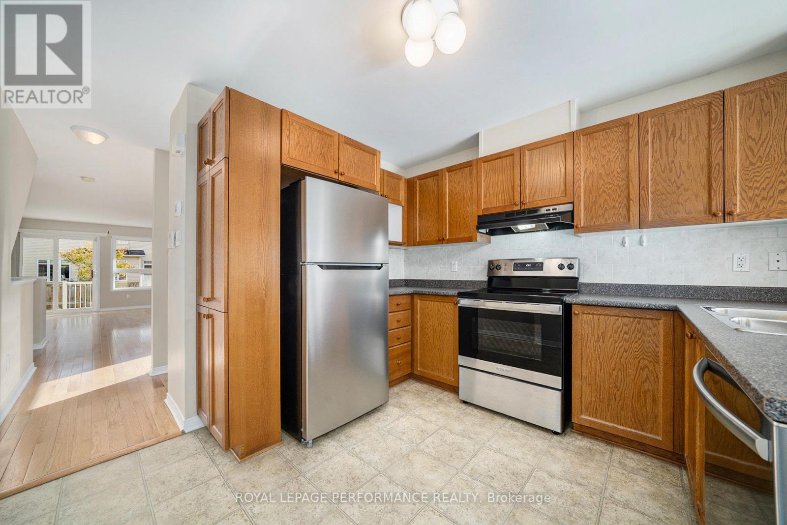 52 - 130 Berrigan Drive, Ottawa, Ontario  K2J 0J3 - Photo 5 - X12465602