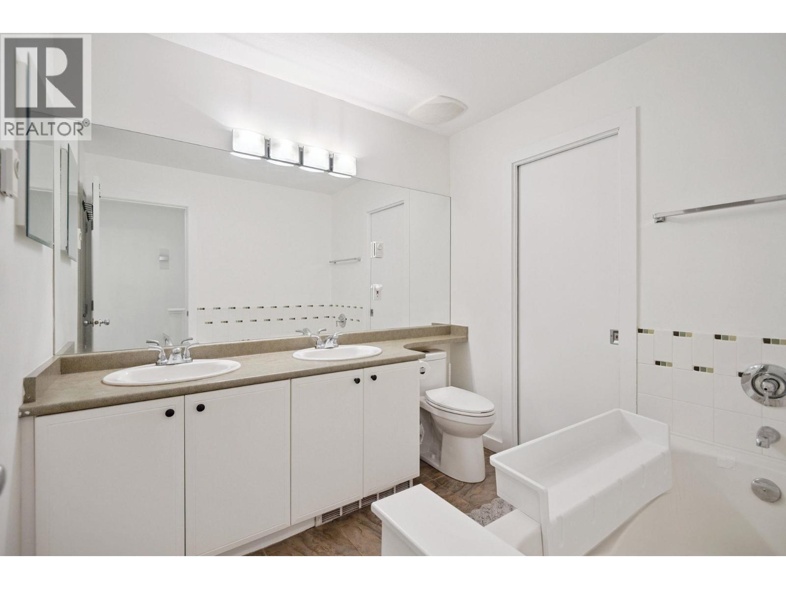 6689 Prenter Street, Burnaby, British Columbia  V5E 1B1 - Photo 16 - R3076382