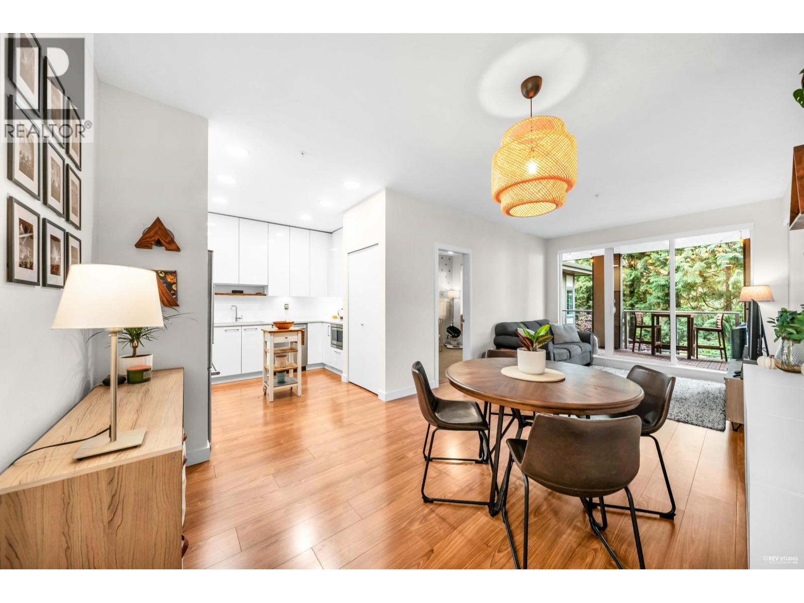 201 5460 BROADWAY, burnaby, British Columbia