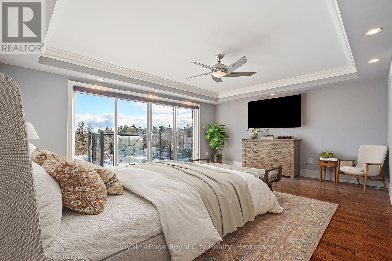 216 Rebecca Street, Oakville (Co Central), Ontario  L6K 1J9 - Photo 32 - W12668404