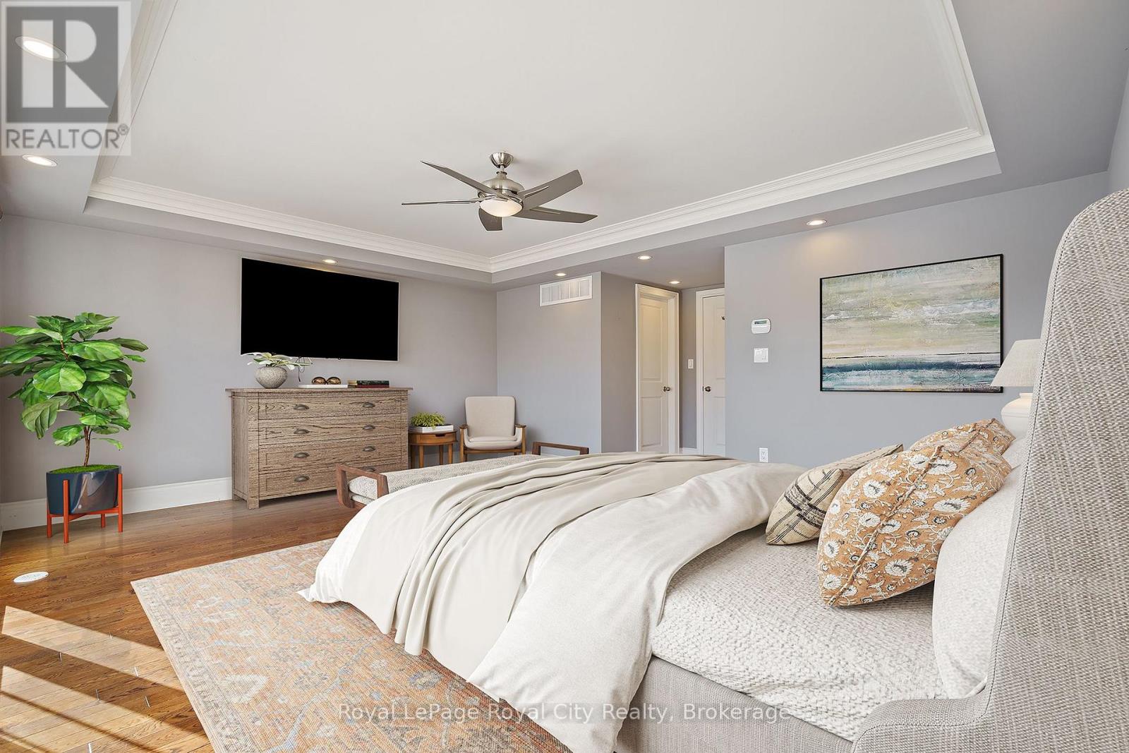 216 Rebecca Street, Oakville (Co Central), Ontario  L6K 1J9 - Photo 33 - W12668404