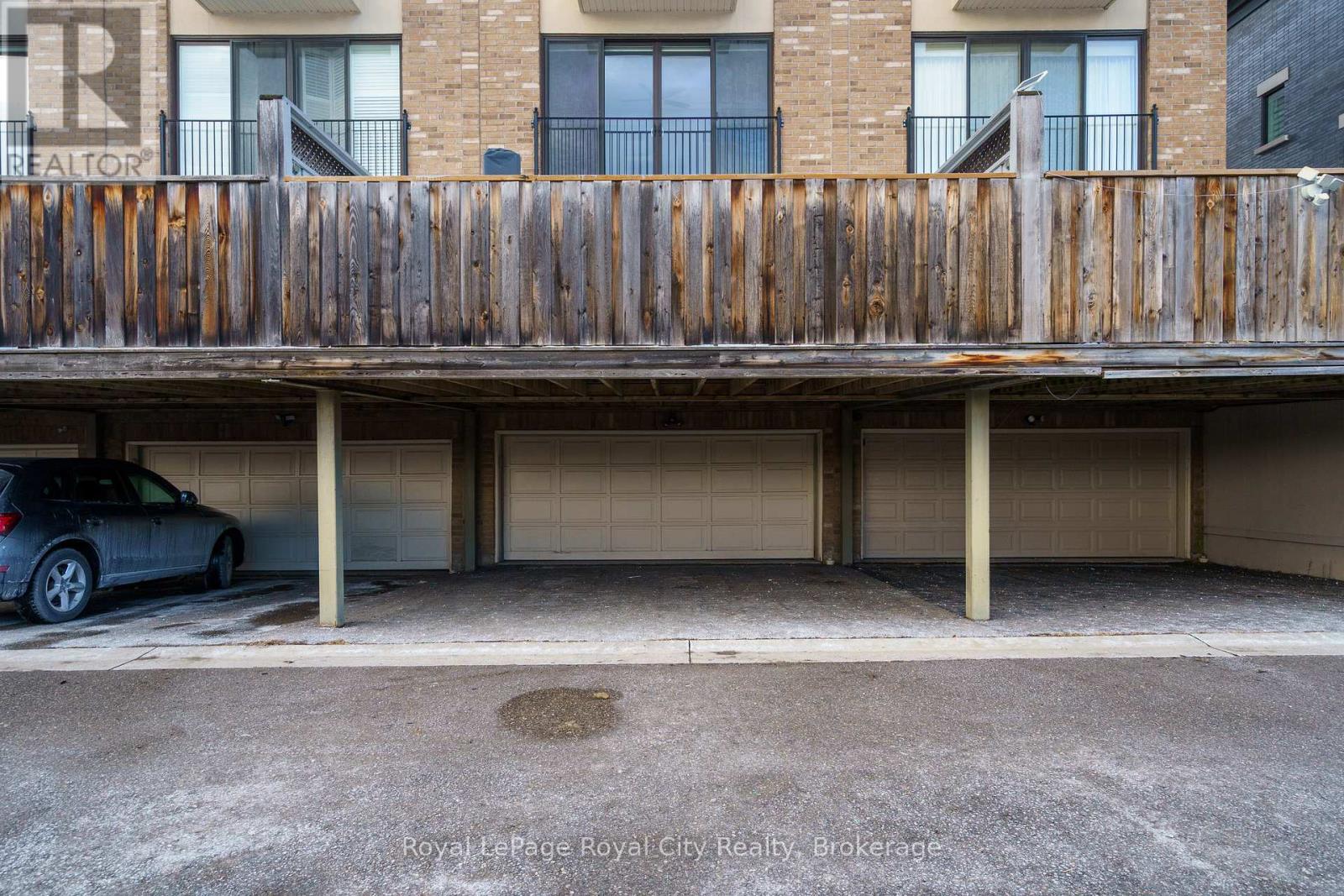 216 Rebecca Street, Oakville (Co Central), Ontario  L6K 1J9 - Photo 48 - W12668404