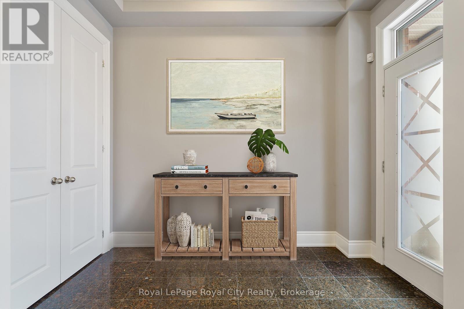 216 Rebecca Street, Oakville, Ontario  L6K 1J9 - Photo 5 - W12668404