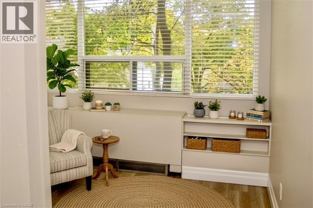 20 Ellen Street E Unit# 204, Kitchener, Ontario  N2H 6R7 - Photo 3 - 40796473