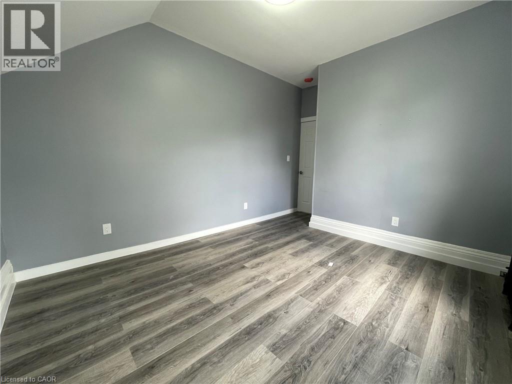 49 Madison Avenue N, Kitchener, Ontario  N2H 2Z5 - Photo 16 - 40796358