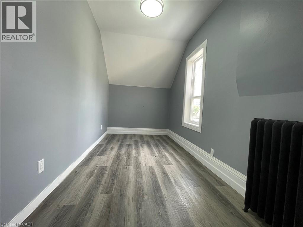 49 Madison Avenue N, Kitchener, Ontario  N2H 2Z5 - Photo 19 - 40796358