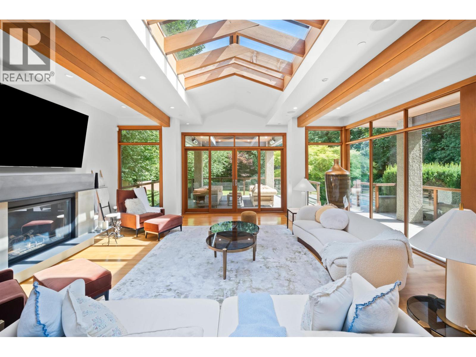 510 EASTCOT ROAD, West Vancouver, British Columbia