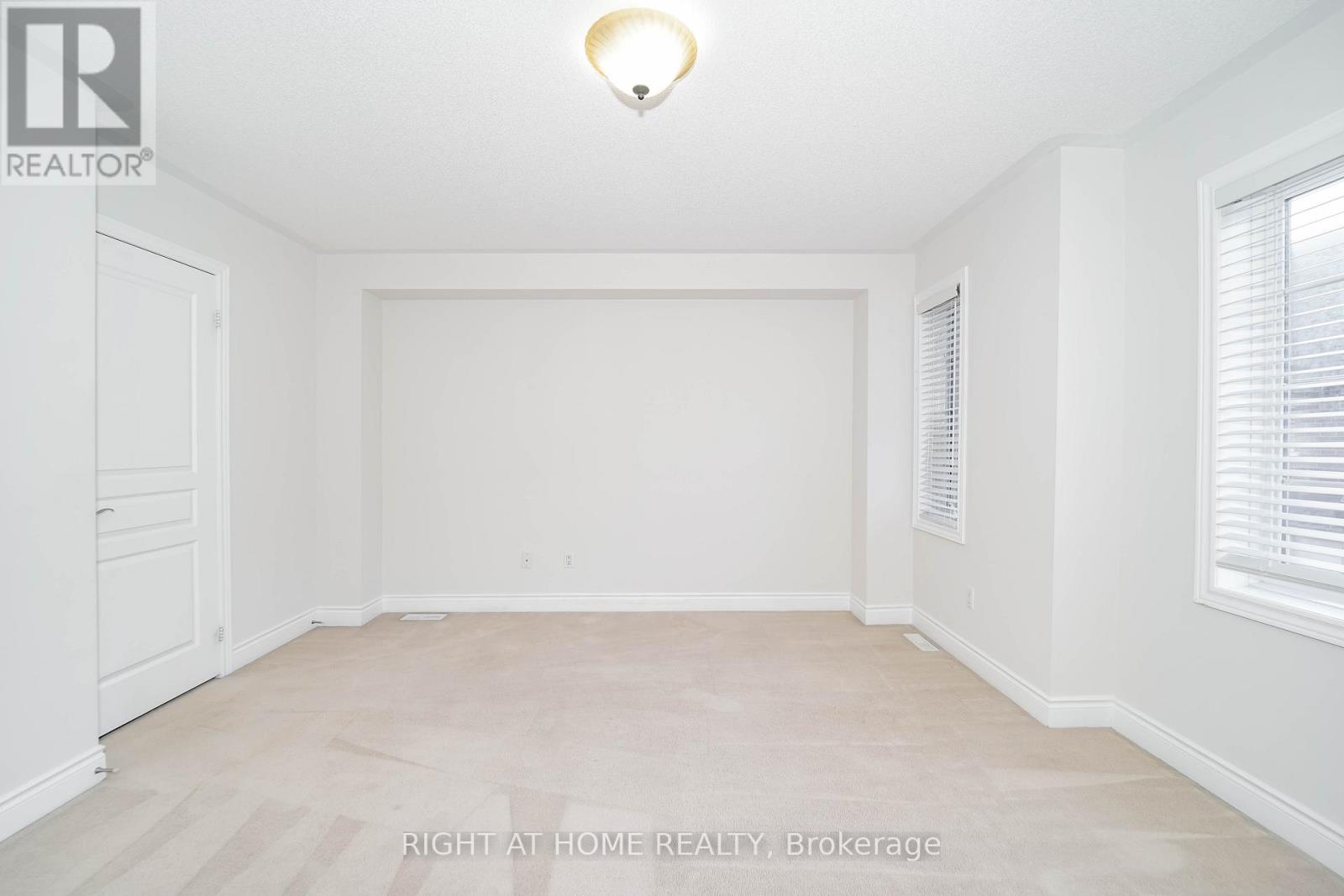 9 Streight Lane, Toronto, Ontario  M9B 0A3 - Photo 16 - W12605358