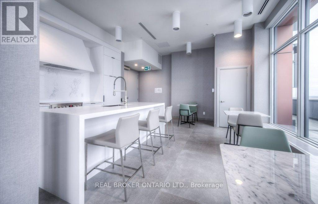 705 - 500 Brock Avenue, Burlington, Ontario  L7S 0A5 - Photo 33 - W12575526