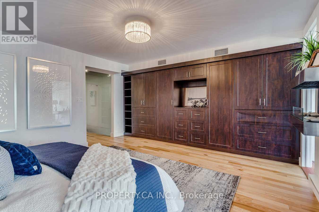 403 - 349 St Clair Avenue W, Toronto, Ontario  M5P 1N3 - Photo 27 - C12668378