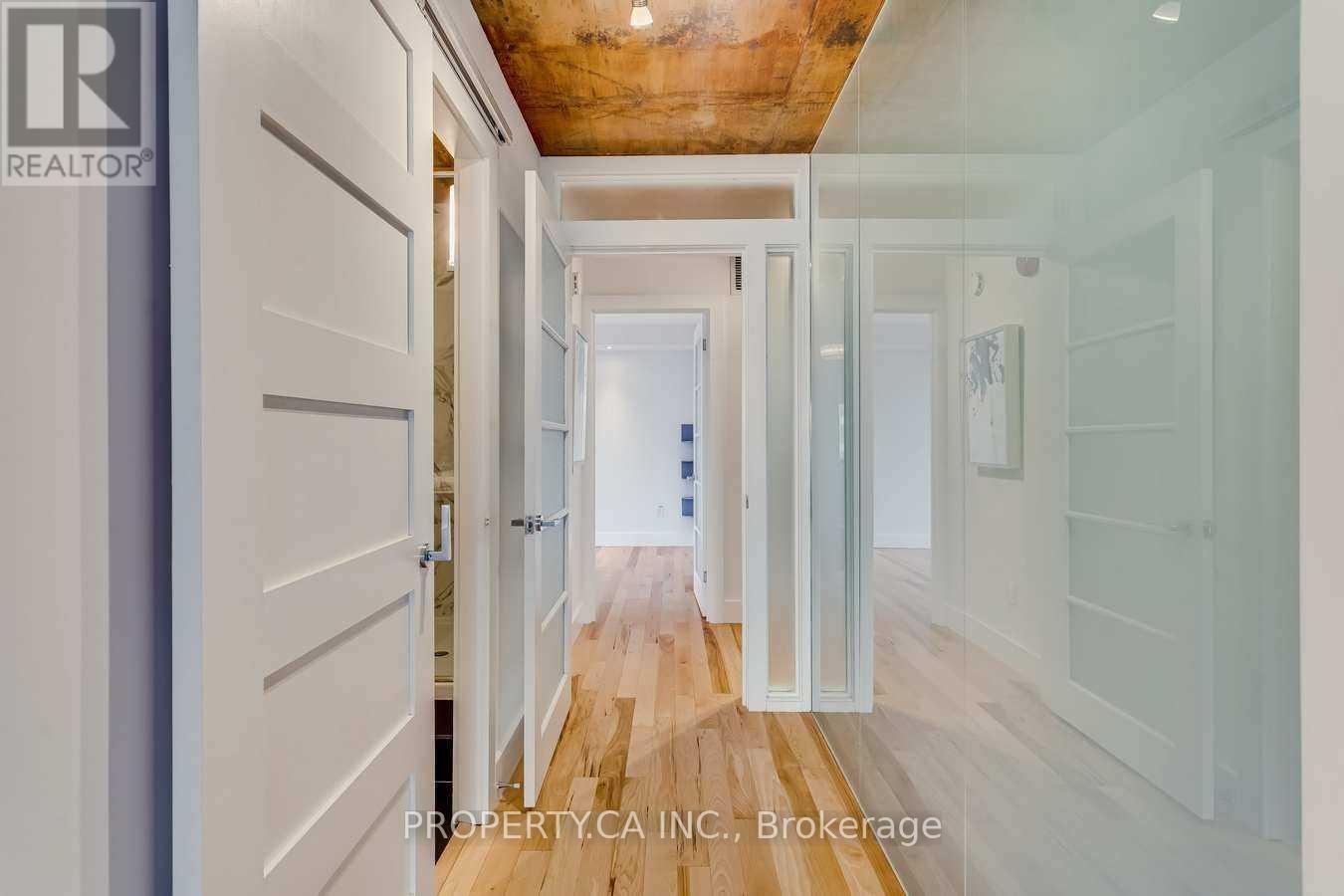 403 - 349 St Clair Avenue W, Toronto, Ontario  M5P 1N3 - Photo 35 - C12668378