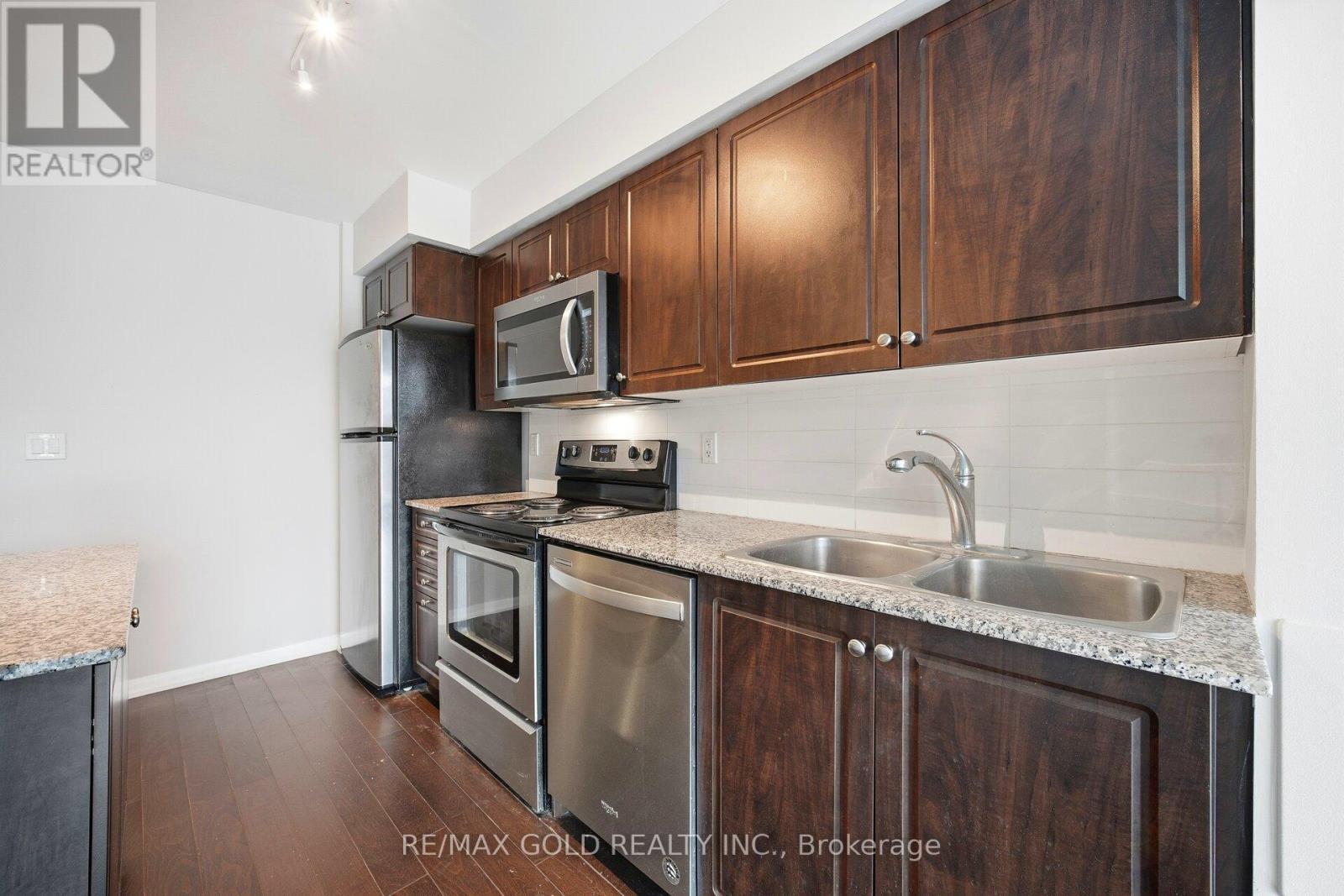 1456 - 209 Fort York Boulevard, Toronto, Ontario  M5V 4A1 - Photo 14 - C12668398