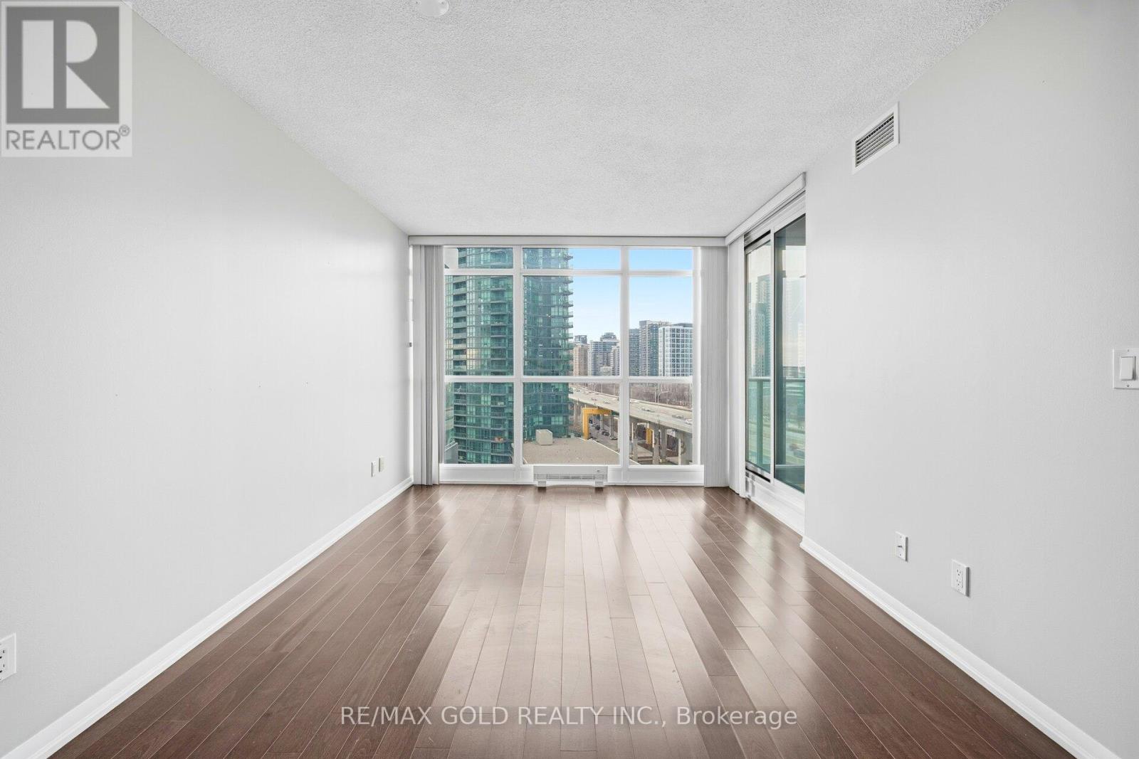 1456 - 209 Fort York Boulevard, Toronto, Ontario  M5V 4A1 - Photo 16 - C12668398