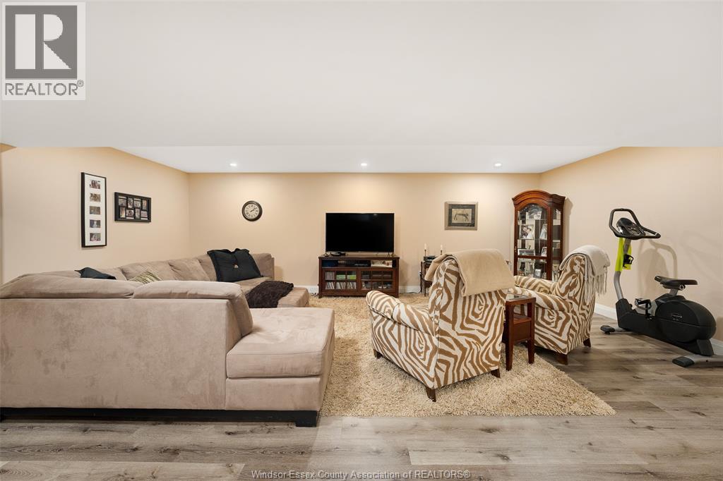 3935 Ora Street, Windsor, Ontario N9G 0B3 - Photo 29 - 26000343