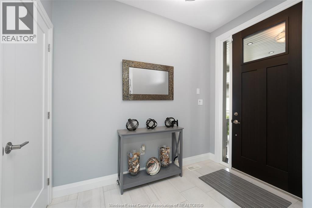 3935 Ora Street, Windsor, Ontario N9G 0B3 - Photo 4 - 26000343