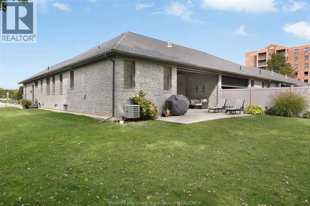 3935 Ora Street, Windsor, Ontario N9G 0B3 - Photo 43 - 26000343