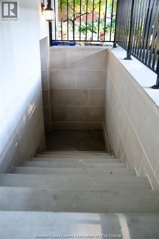 4251 Roseland Drive West, Windsor, Ontario N9G 2A1 - Photo 14 - 26000062