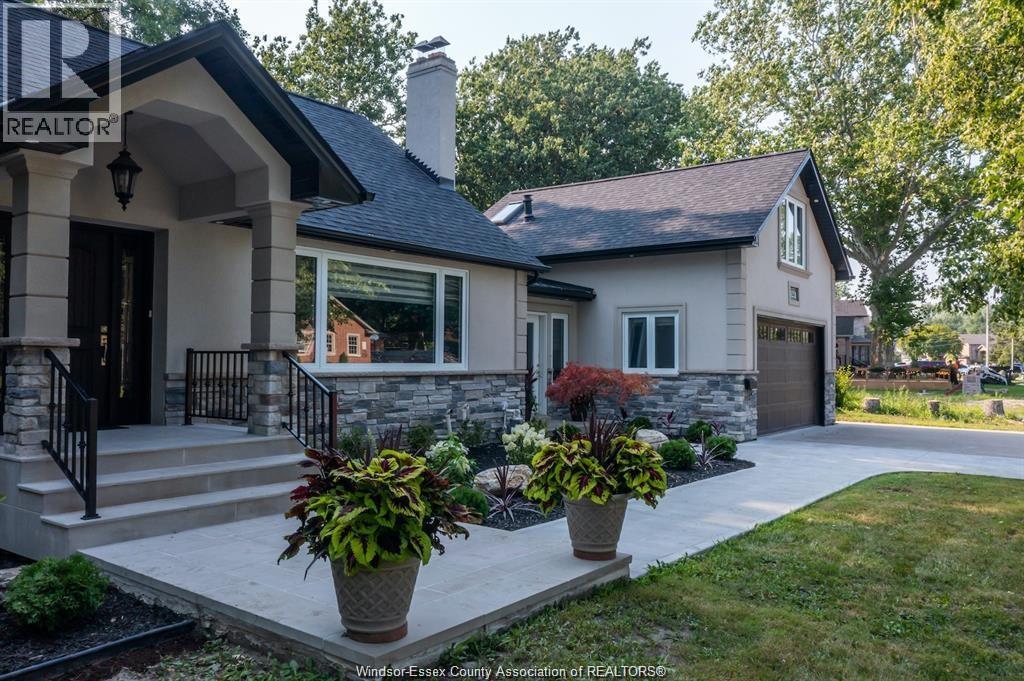 4251 Roseland Drive West, Windsor, Ontario N9G 2A1 - Photo 3 - 26000062