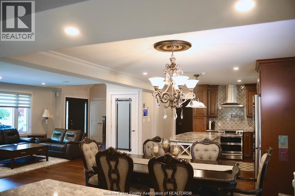 4251 Roseland Drive West, Windsor, Ontario N9G 2A1 - Photo 9 - 26000062