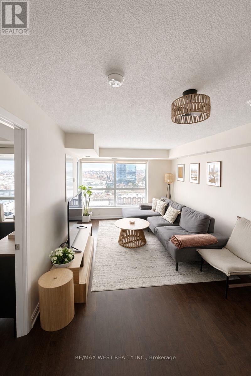 1306 - 151 VILLAGE GREEN SQUARE, Toronto, Ontario