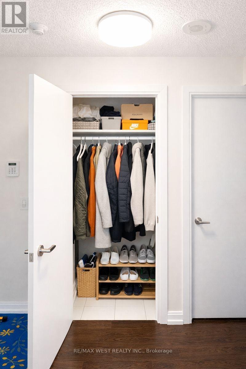 1306 - 151 Village Green Square, Toronto, Ontario  M1S 0K5 - Photo 2 - E12668360