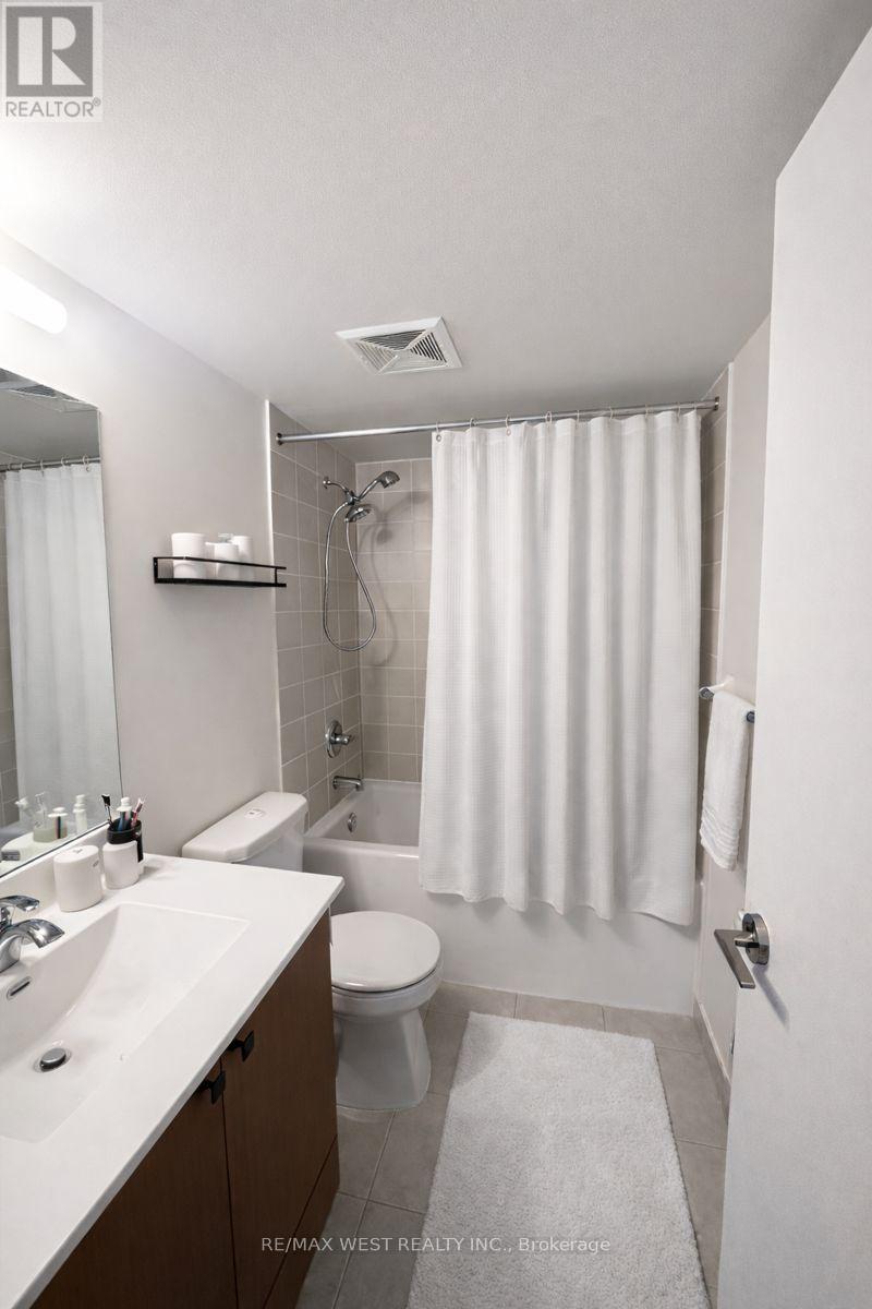 1306 - 151 Village Green Square, Toronto, Ontario  M1S 0K5 - Photo 6 - E12668360