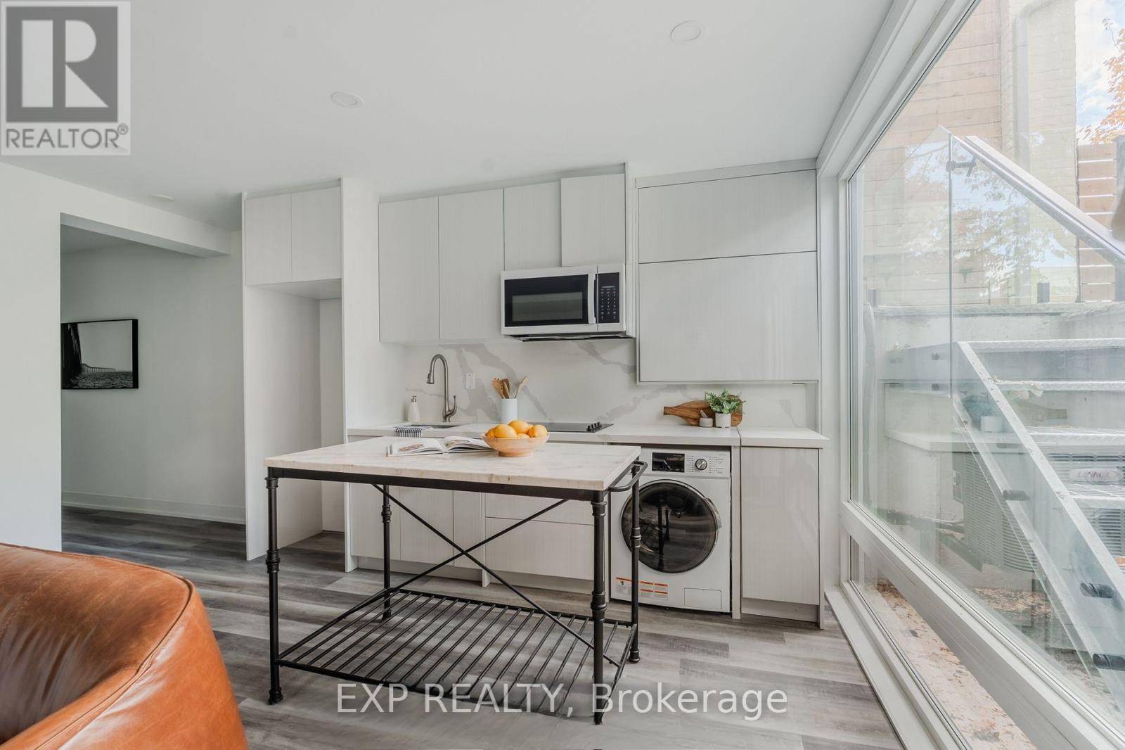 Lower - 19 Devon Road, Toronto, Ontario  M4E 2J7 - Photo 3 - E12668380
