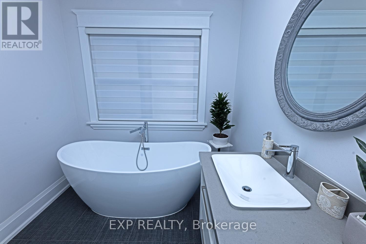 47 O'connor Drive, Toronto, Ontario  M4K 2K3 - Photo 19 - E12668420