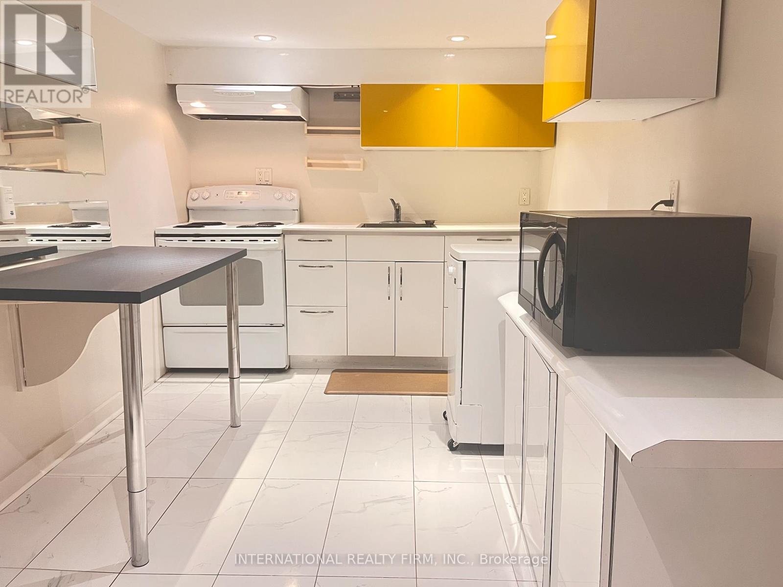 Lower Floor - 220 Rose Park Dr Drive, Toronto, Ontario  M4T 1R5 - Photo 18 - C12658482