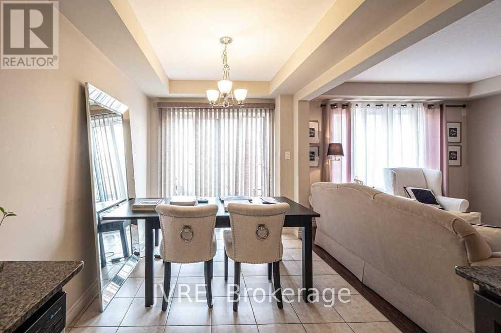 112 Westbank Trail, Hamilton, Ontario  L8J 0H3 - Photo 10 - X12552598