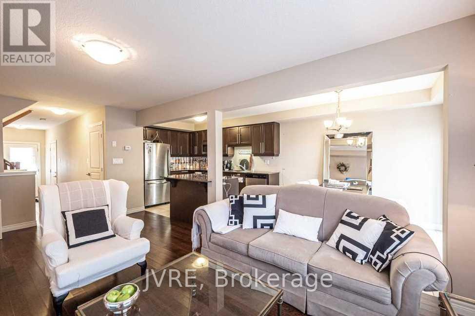 112 Westbank Trail, Hamilton, Ontario  L8J 0H3 - Photo 8 - X12552598