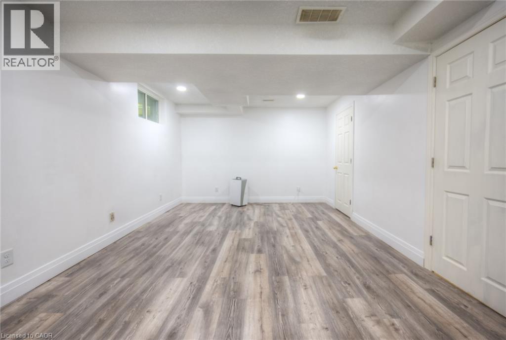 20 Bankside Drive, Kitchener, Ontario  N2N 3C9 - Photo 24 - 40795775