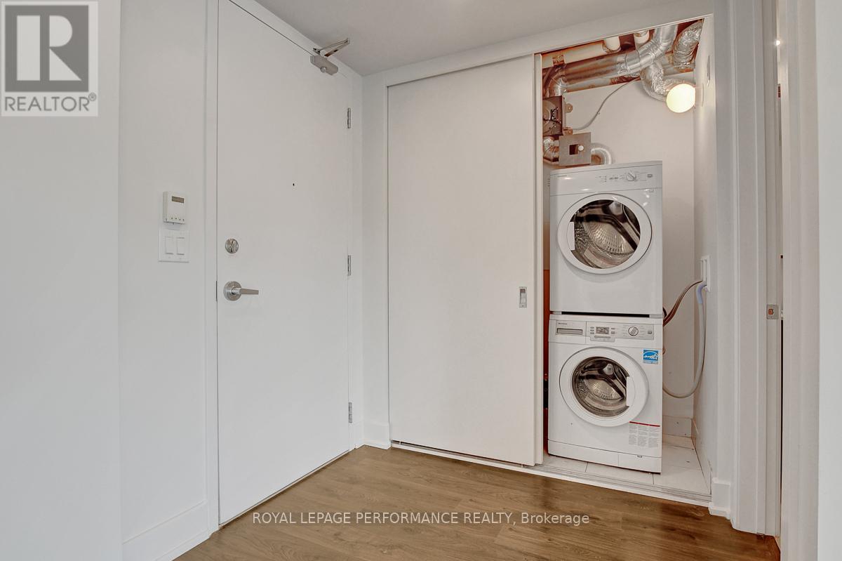 413 - 7 Marquette Avenue, Ottawa, Ontario  K1L 8A7 - Photo 11 - X12403240